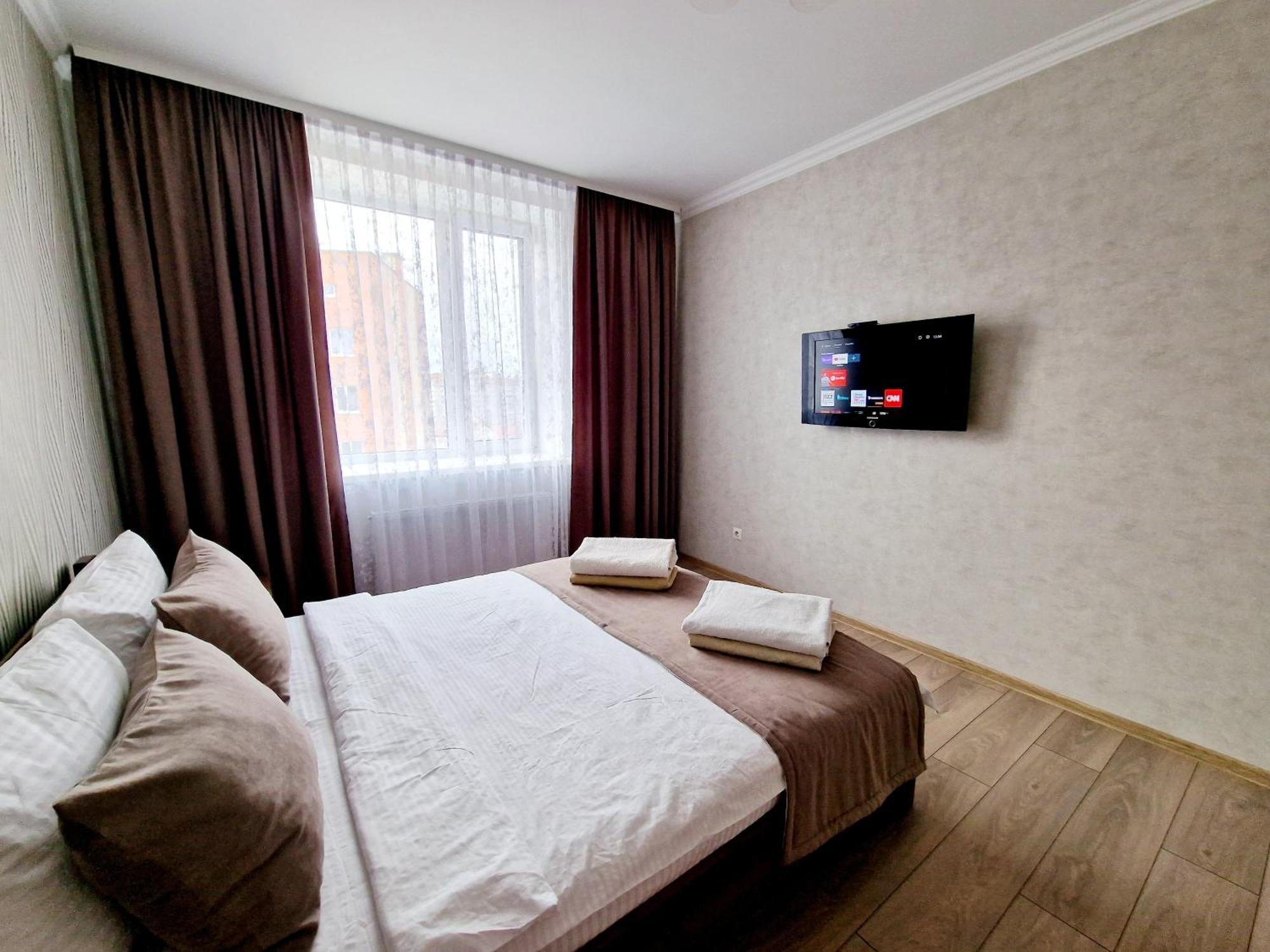 Apartament On Chornovola, 40 Жк "Варварівка" Lutsʼk Екстериор снимка