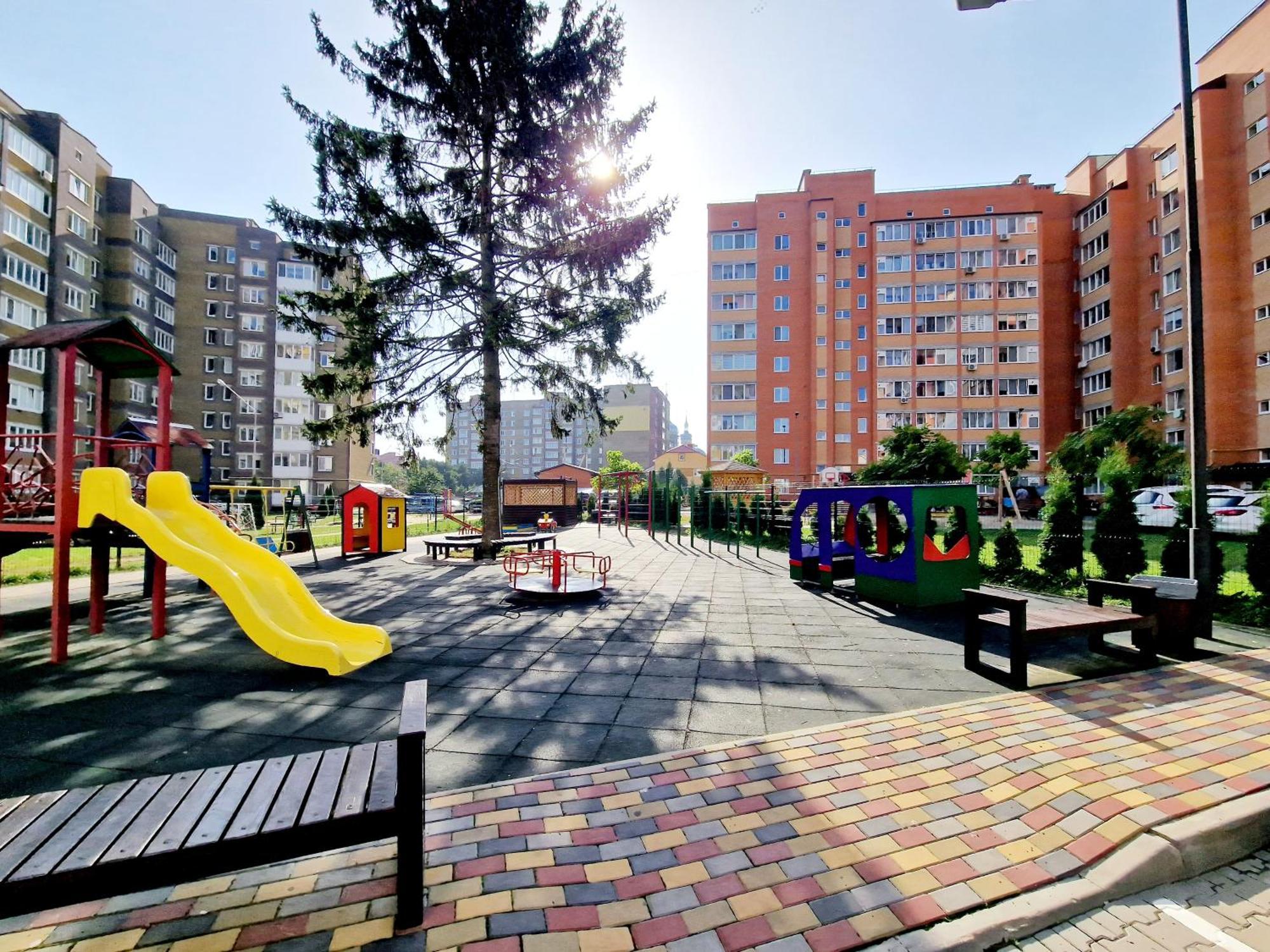 Apartament On Chornovola, 40 Жк "Варварівка" Lutsʼk Екстериор снимка