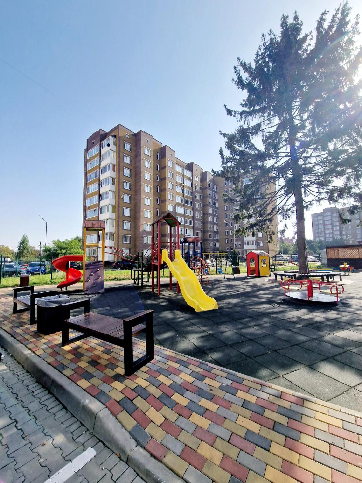 Apartament On Chornovola, 40 Жк "Варварівка" Lutsʼk Екстериор снимка
